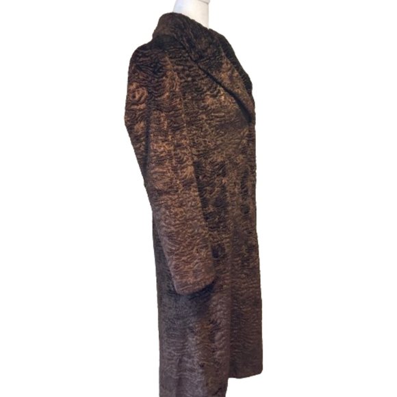 Kate Hill Women's Brown Velvet (Faux Curly Lamb Fur) Car-Length Coat, Size 4P - Picture 5 of 9